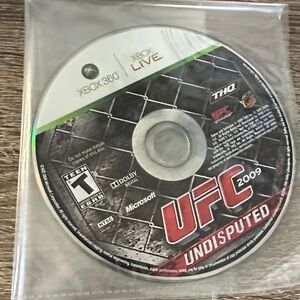 HQ UFC 2009 Undisputed Game Disc - Black and Red